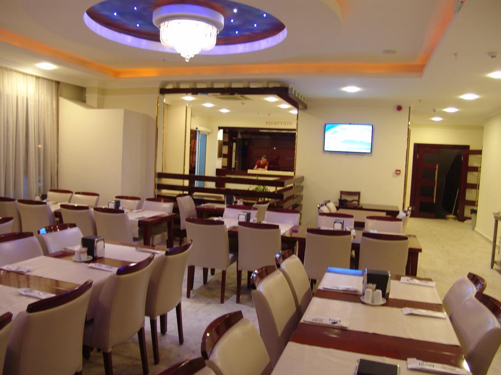 Izan Hotel Измир Экстерьер фото